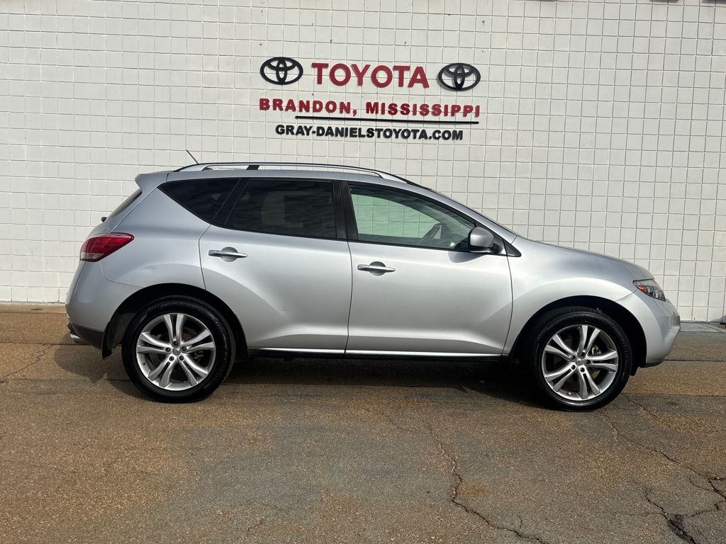 2011 Nissan Murano LE's photo