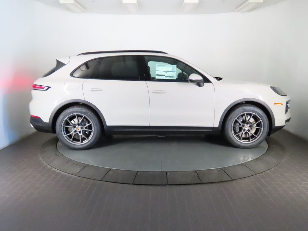 Thumbnail: 2026 Porsche Cayenne - 8