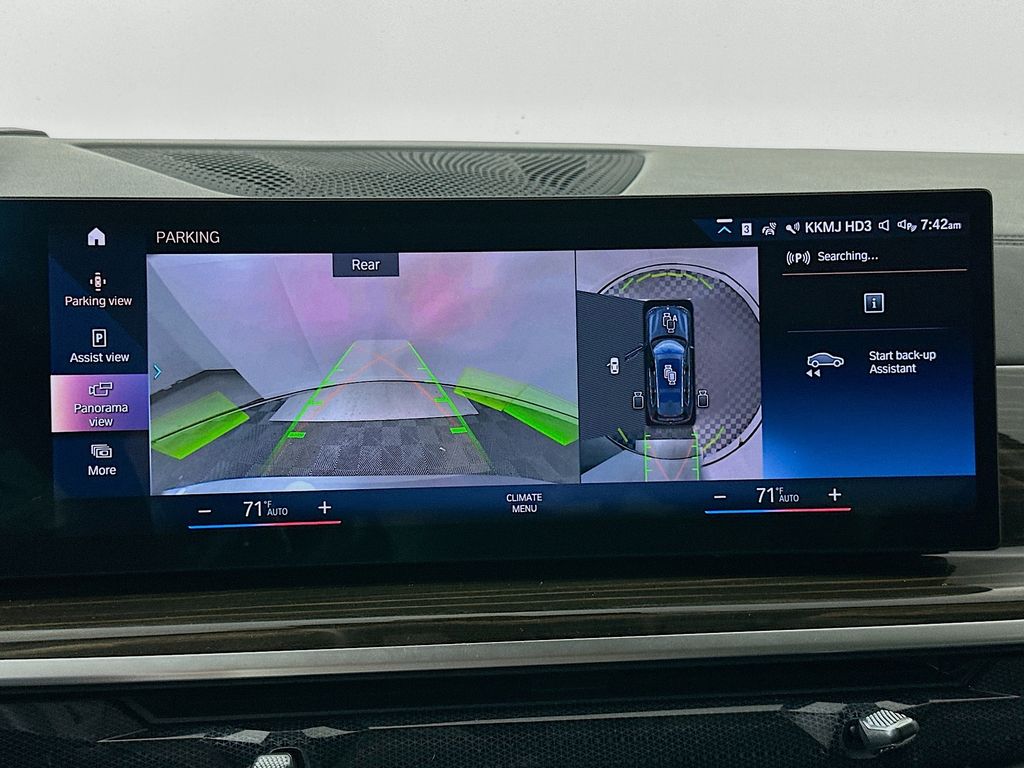 Thumbnail: 2023 BMW X7 - 14