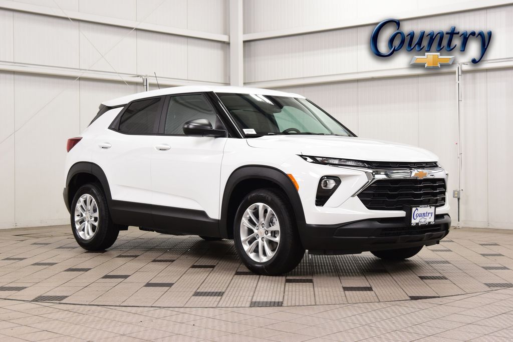 Summit White 2026 Chevrolet Trailblazer SUV / Crossover Front-Wheel Drive Continuously Variable Transmission