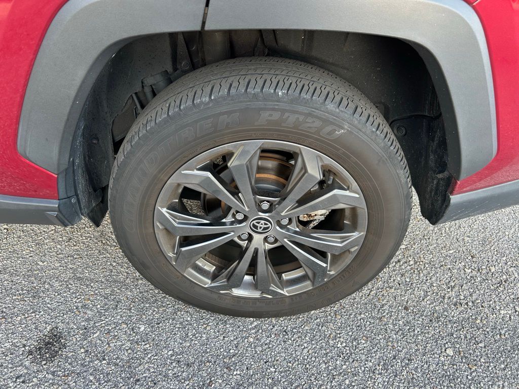 Thumbnail: 2023 Toyota RAV4 - 9