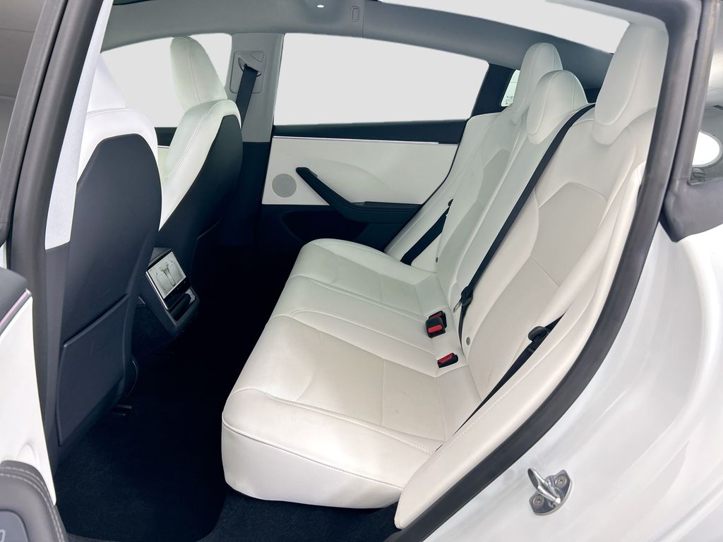 Thumbnail: 2025 Tesla Model 3 - 19