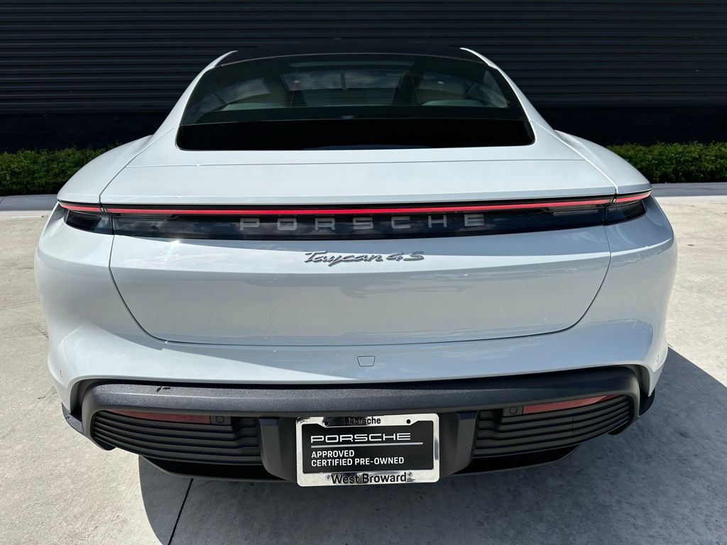 2020 Porsche Taycan 4S 11