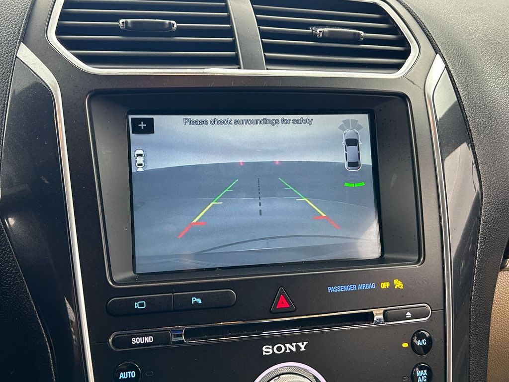 Used 2017 Shadow Black Ford Limited image 20