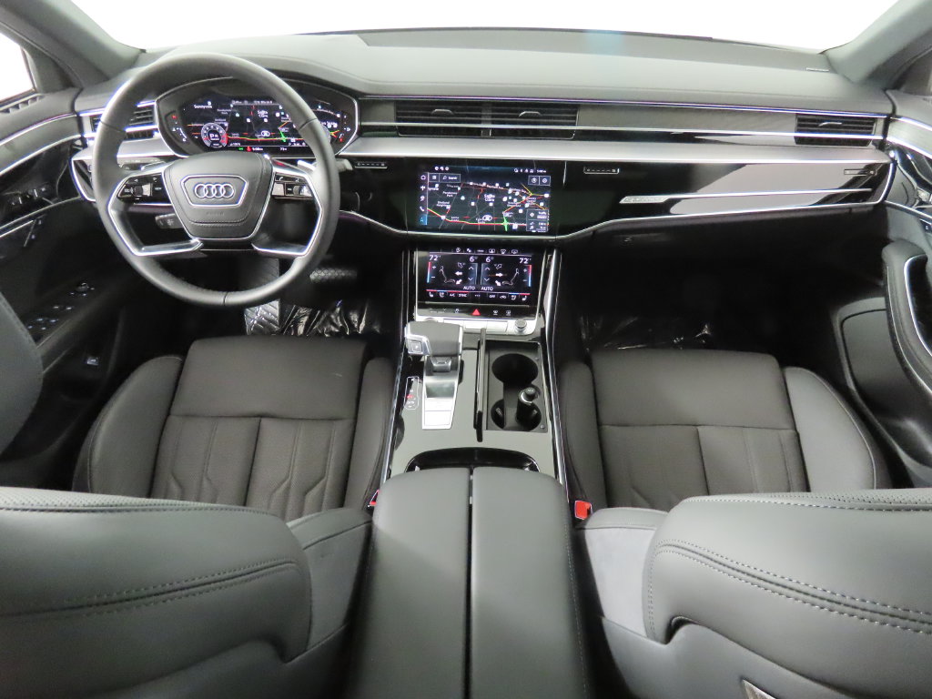 Thumbnail: 2025 Audi A8 - 12