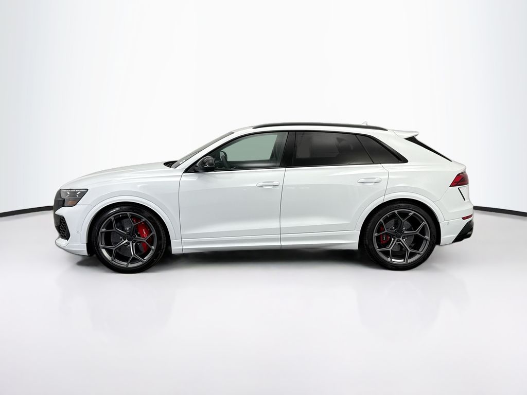 Thumbnail: 2026 Audi RS Q8 - 8