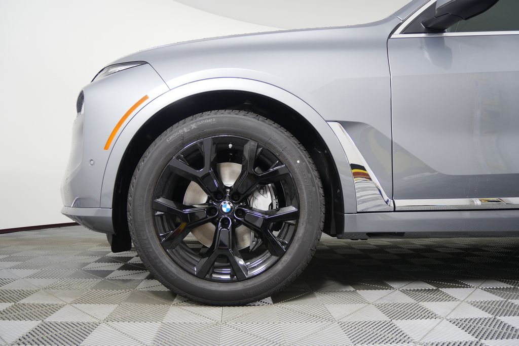 Thumbnail: 2026 BMW X7 - 7