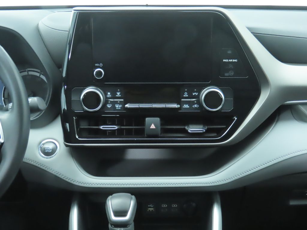 2023 Toyota Highlander LE 15