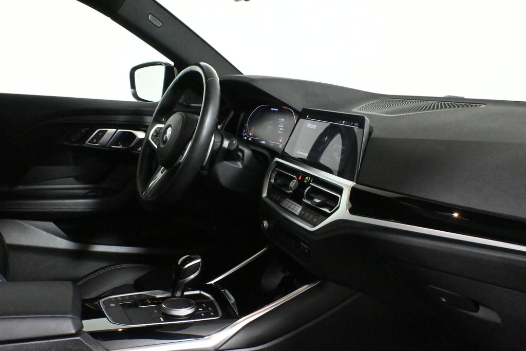 Thumbnail: 2022 BMW 2 Series - 32