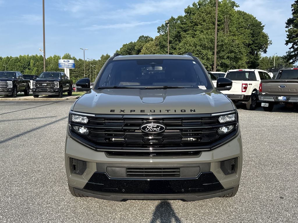 Used 2025 Ford Expedition SUV