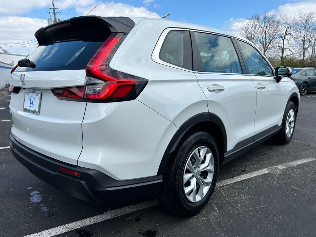 2023 Honda CR-V LX 5