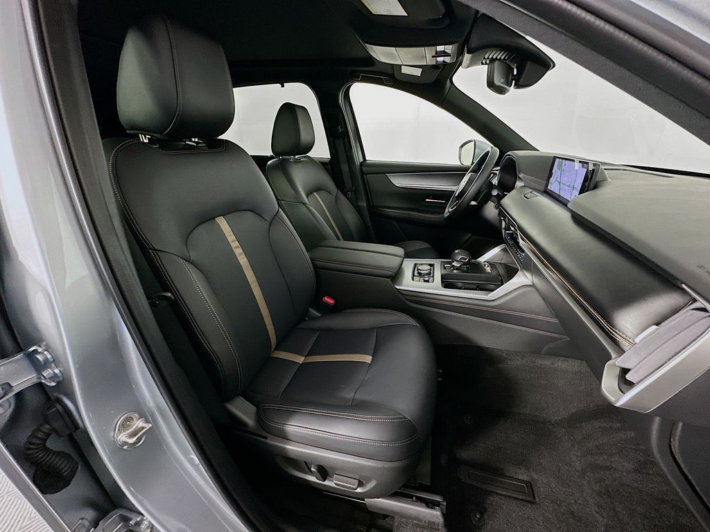 Thumbnail: 2025 Mazda CX-90 - 30