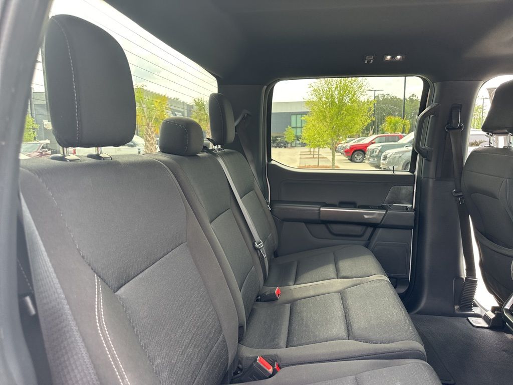 2023 Oxford White Ford F-150 XLT RWD Truck
