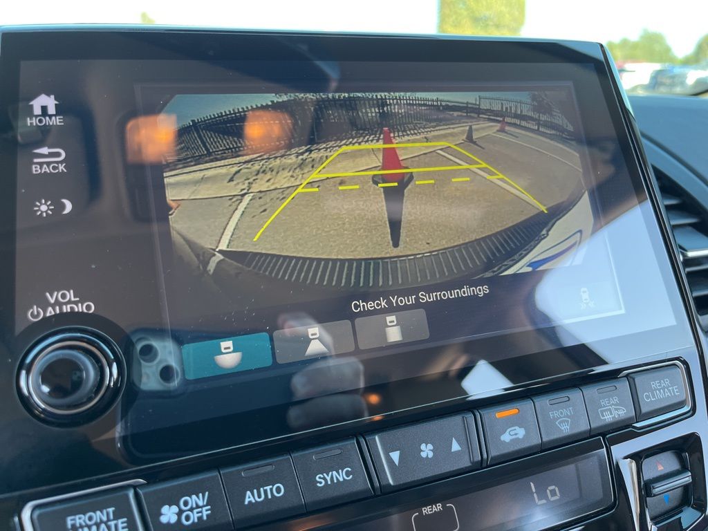 Thumbnail: 2018 Honda Odyssey - 24