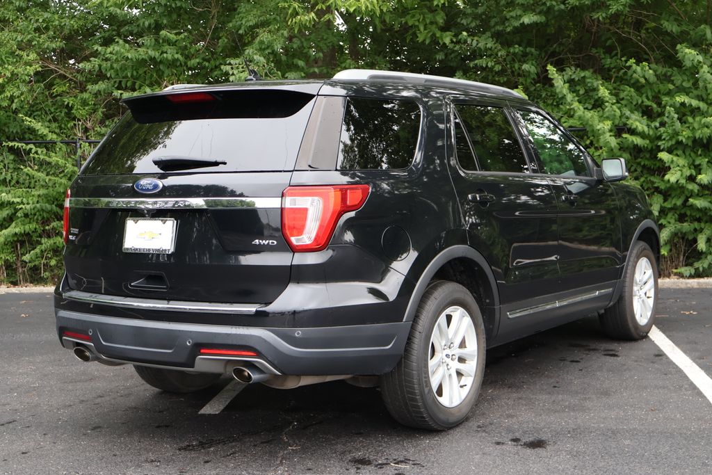 Thumbnail: 2018 Ford Explorer - 11