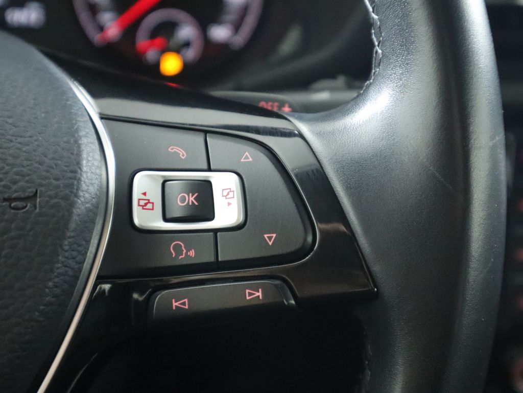 Thumbnail: 2020 Volkswagen Passat - 12