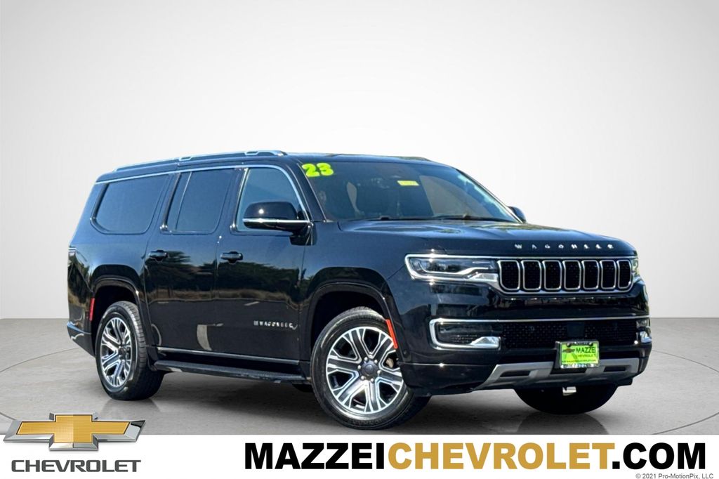 Diamond Black Crystal Pearlcoat 2023 Jeep Wagoneer L Series II RWD SUV / Crossover 4X2 8-Speed Automatic