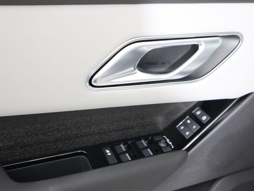 Thumbnail: 2026 Land Rover Range Rover Velar - 24