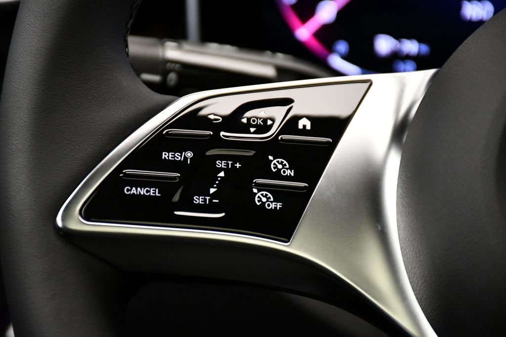 Thumbnail: 2026 Mercedes-Benz GLC - 23