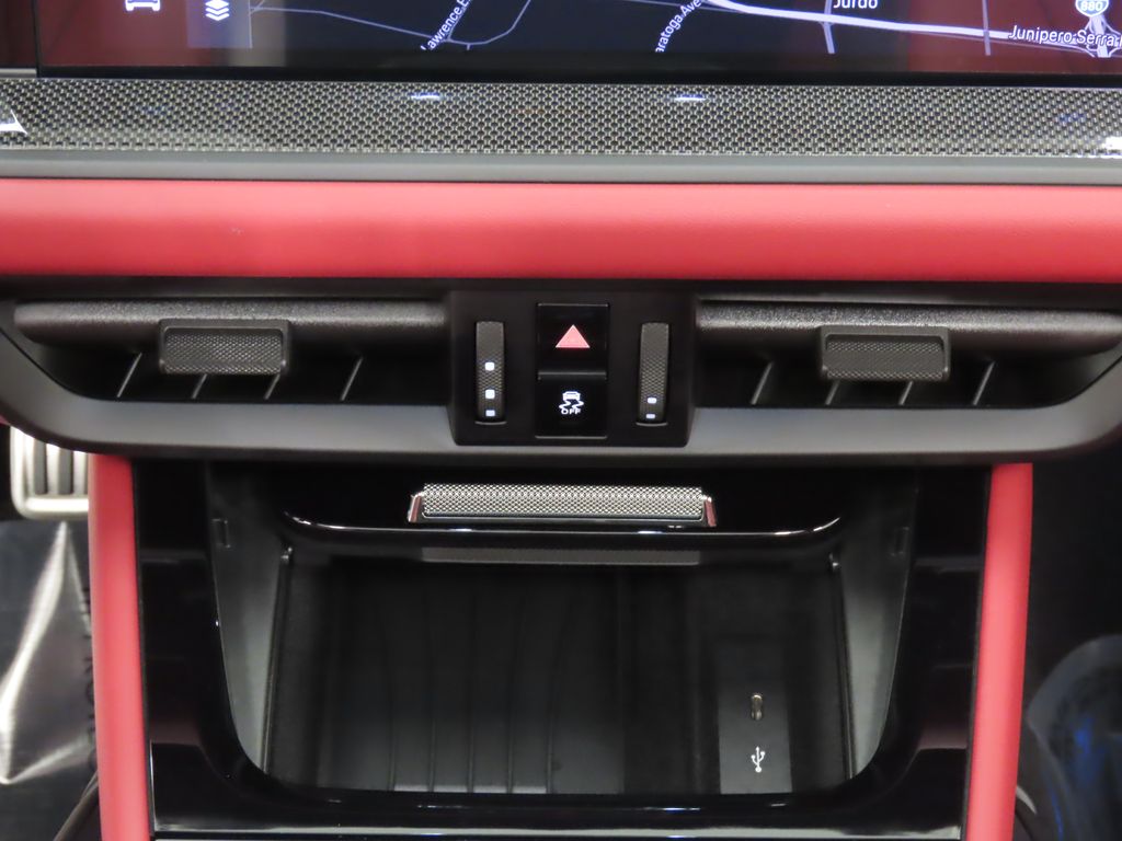 Thumbnail: 2025 Porsche Cayenne - 27