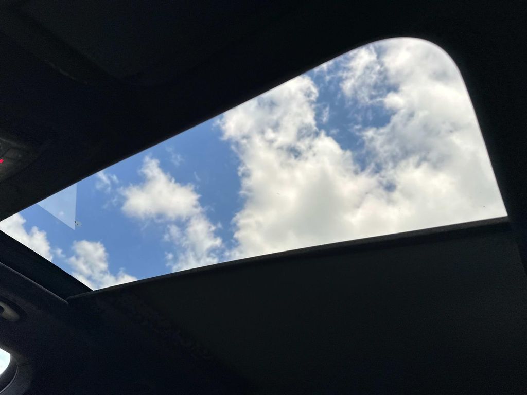 Thumbnail: 2025 Mercedes-Benz GLS - 16