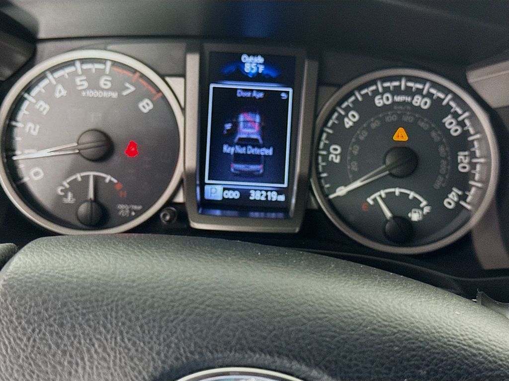 2019 Toyota Tacoma Limited 12