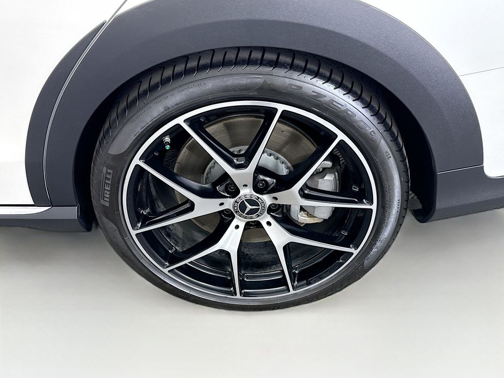 Thumbnail: 2022 Mercedes-Benz E-Class - 30