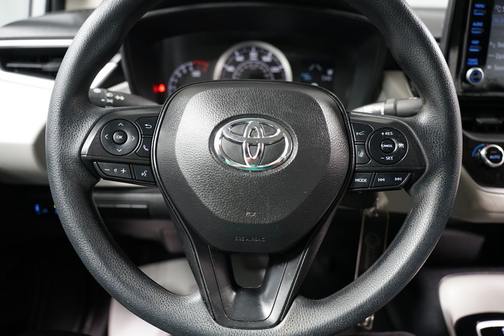 2022 Toyota Corolla LE 12