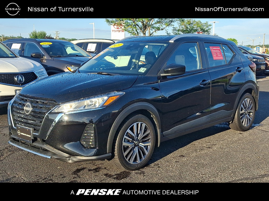 Thumbnail: 2023 Nissan Kicks - 1