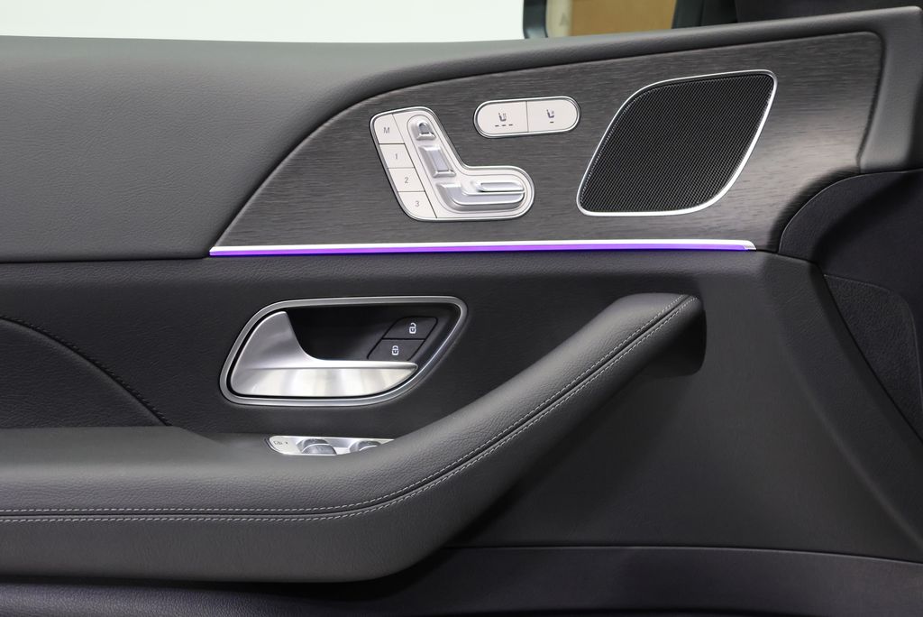 Thumbnail: 2026 Mercedes-Benz GLE - 32