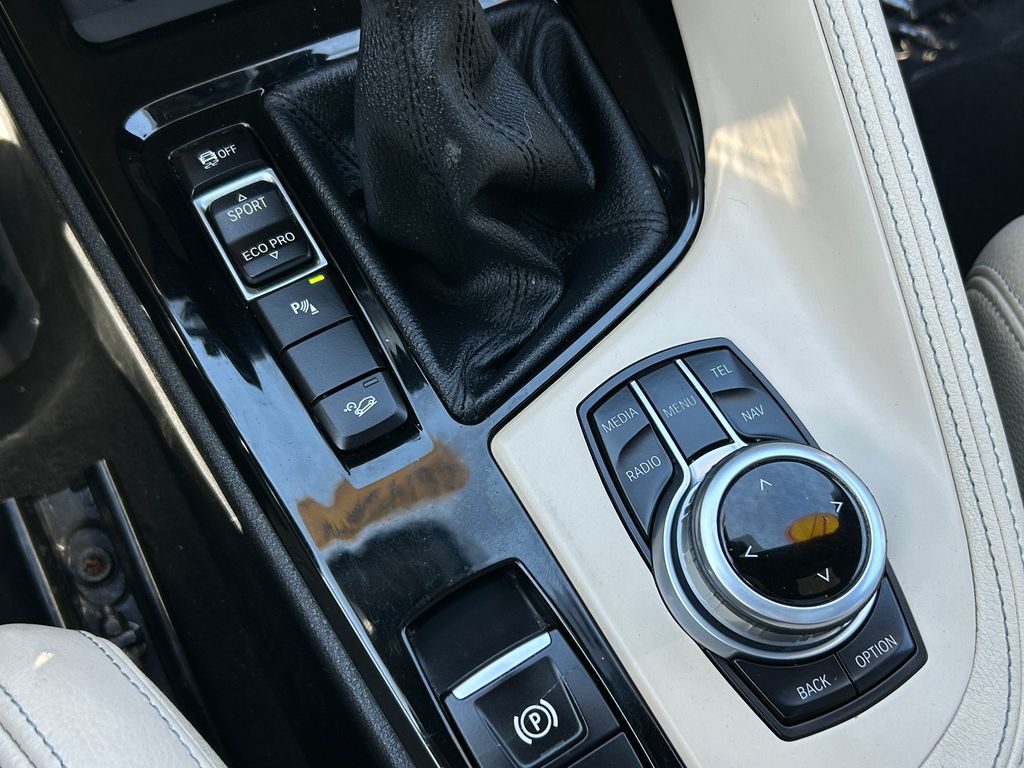 Thumbnail: 2017 BMW X1 - 27