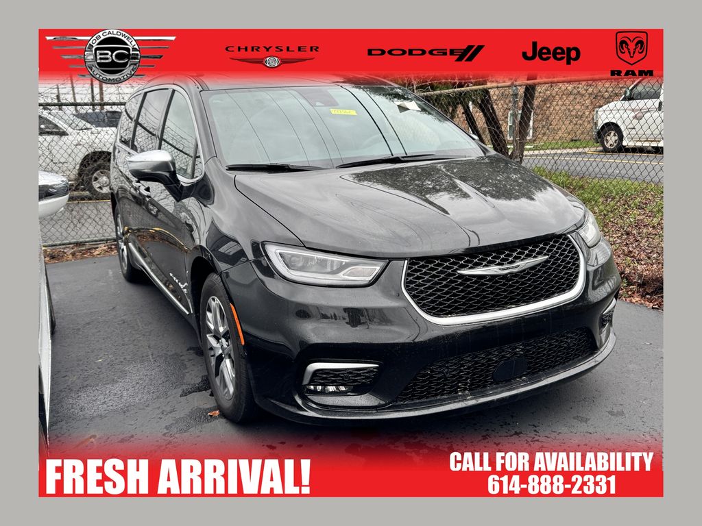 2024 Chrysler Pacifica Hybrid Pinnacle FWD