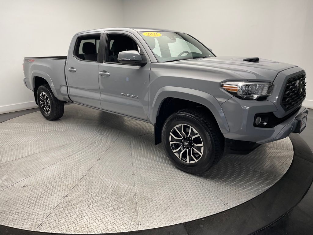 2021 Toyota Tacoma TRD Sport 3