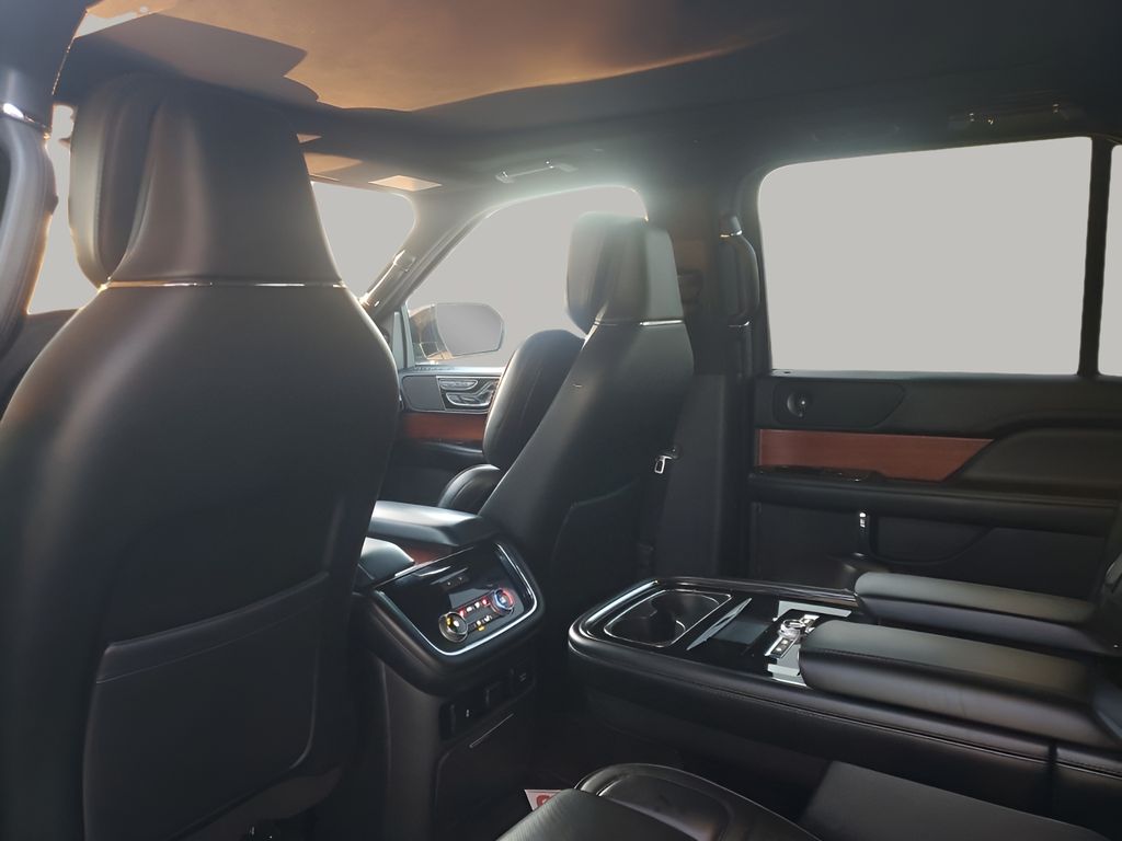 Used Car 2018 Lincoln Navigator  Reserve For Sale Under $25,000 In Austin, Texas