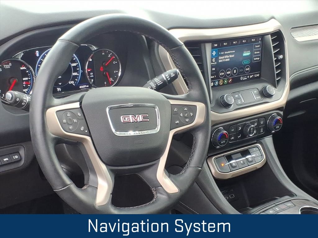 View vehicle photo 2