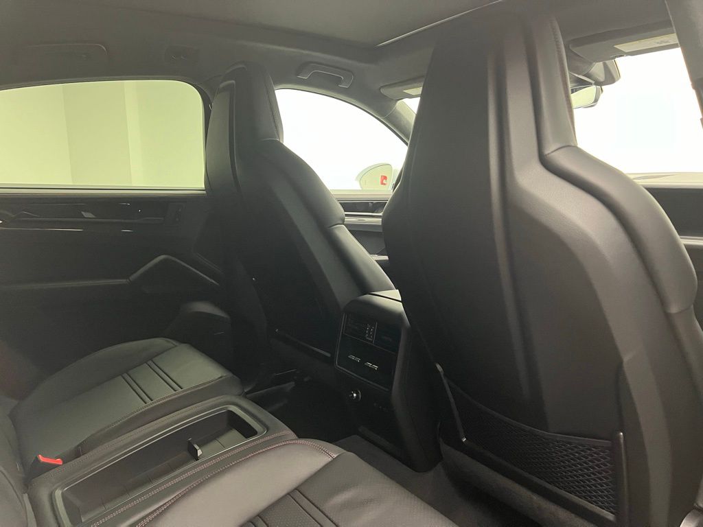 Thumbnail: 2026 Porsche  - 16