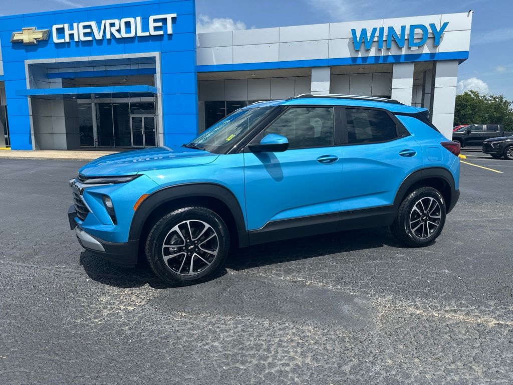 Marina Blue Metallic 2025 Chevrolet Trailblazer SUV / Crossover Four-Wheel Drive 9-Speed Automatic