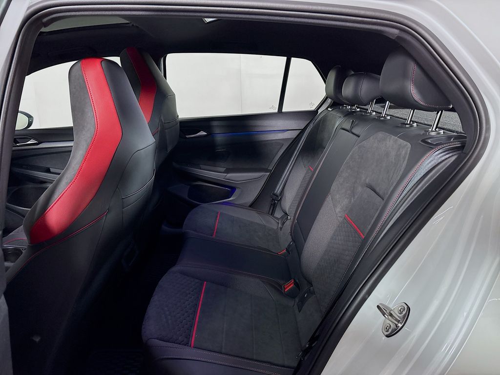 2025 Volkswagen Golf GTI 2.0T SE