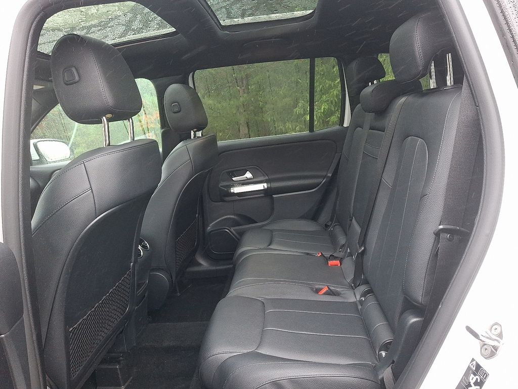 Thumbnail: 2022 Mercedes-Benz GLB - 10