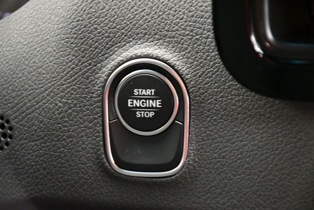 Thumbnail: 2025 Mercedes-Benz Sprinter - 22