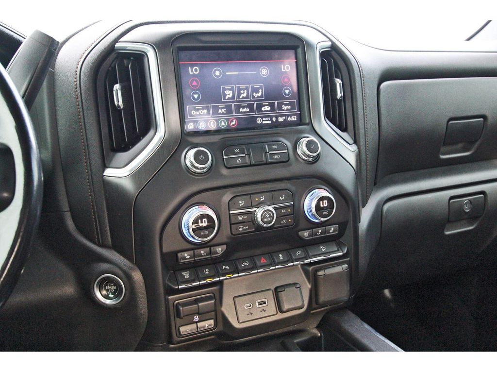 2021 GMC Sierra 2500HD AT4 White at River Oaks CDJR