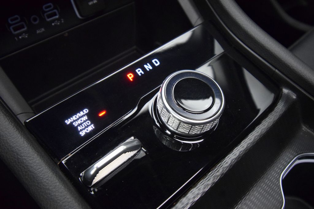 used 2024 Jeep Grand Cherokee car, priced at $30,500