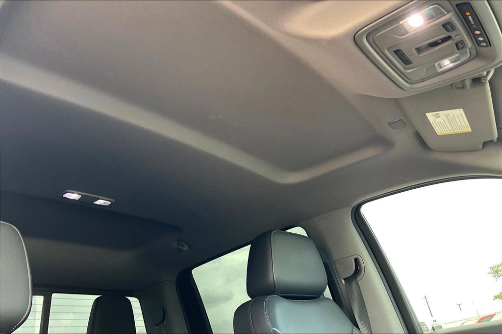 Used 2019 GMC Sierra 1500 SLT 4D Crew Cab