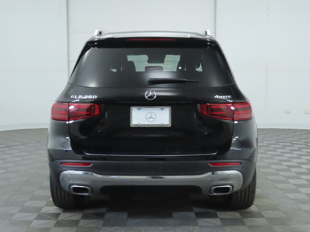 Thumbnail: 2025 Mercedes-Benz GLB - 6