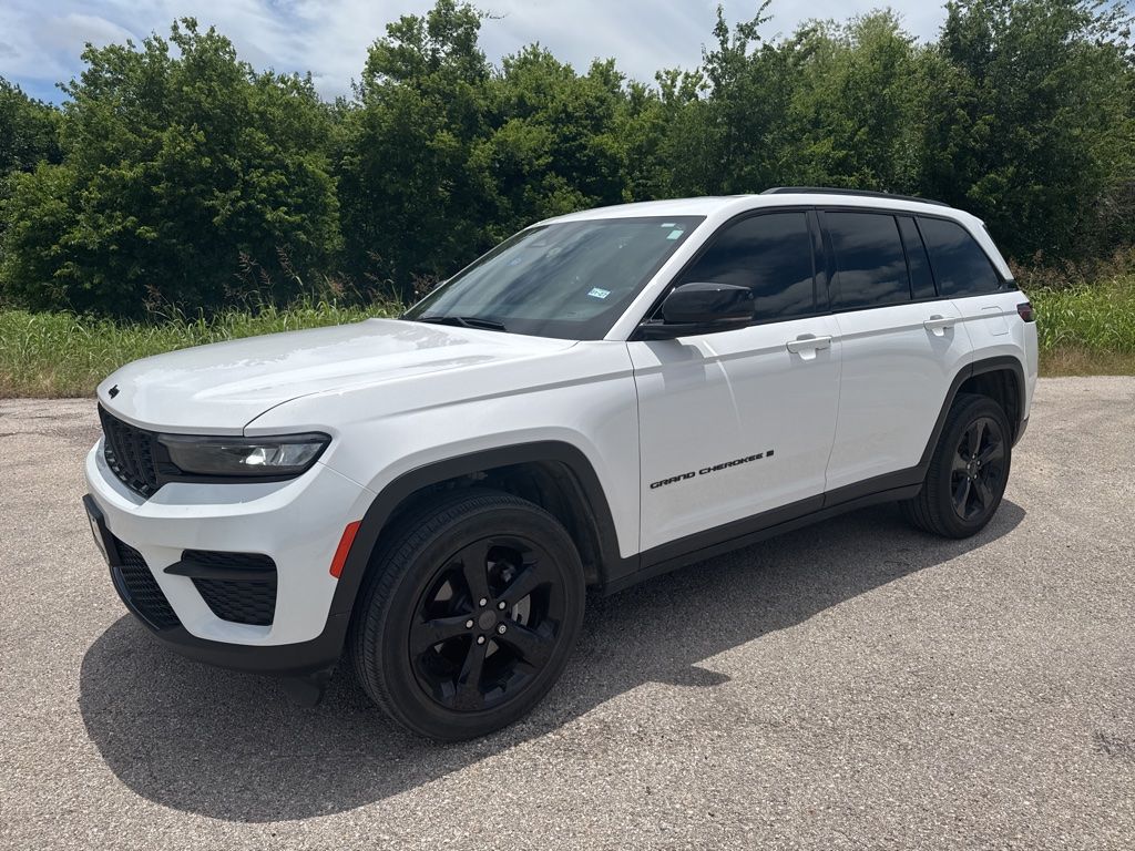 Used Car 2023 Jeep Grand Cherokee  Altitude X For Sale Under $30,000 In Taylor, Texas