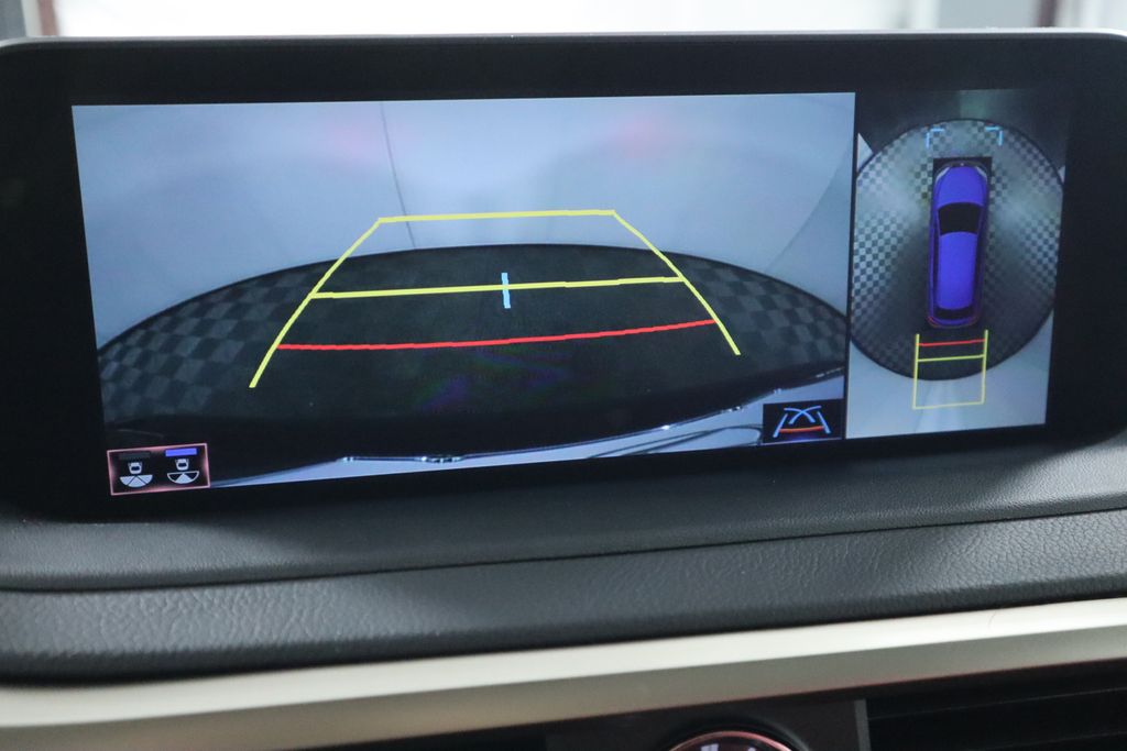 2022 Lexus RX 350 Sport Handling 16
