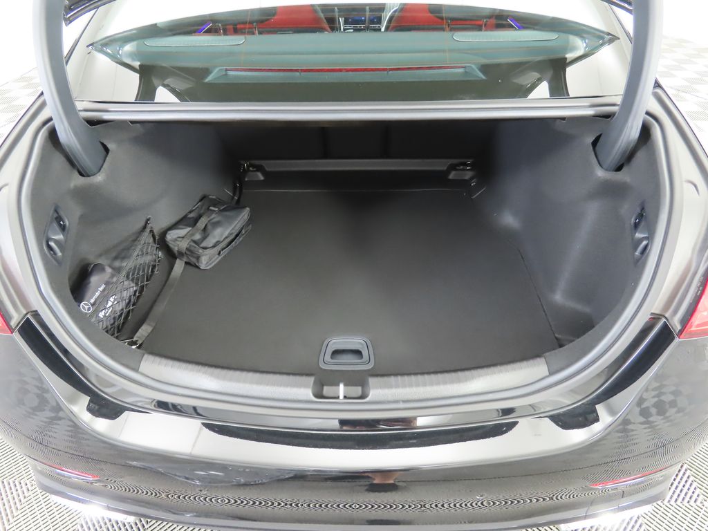 Thumbnail: 2025 Mercedes-Benz C-Class - 28