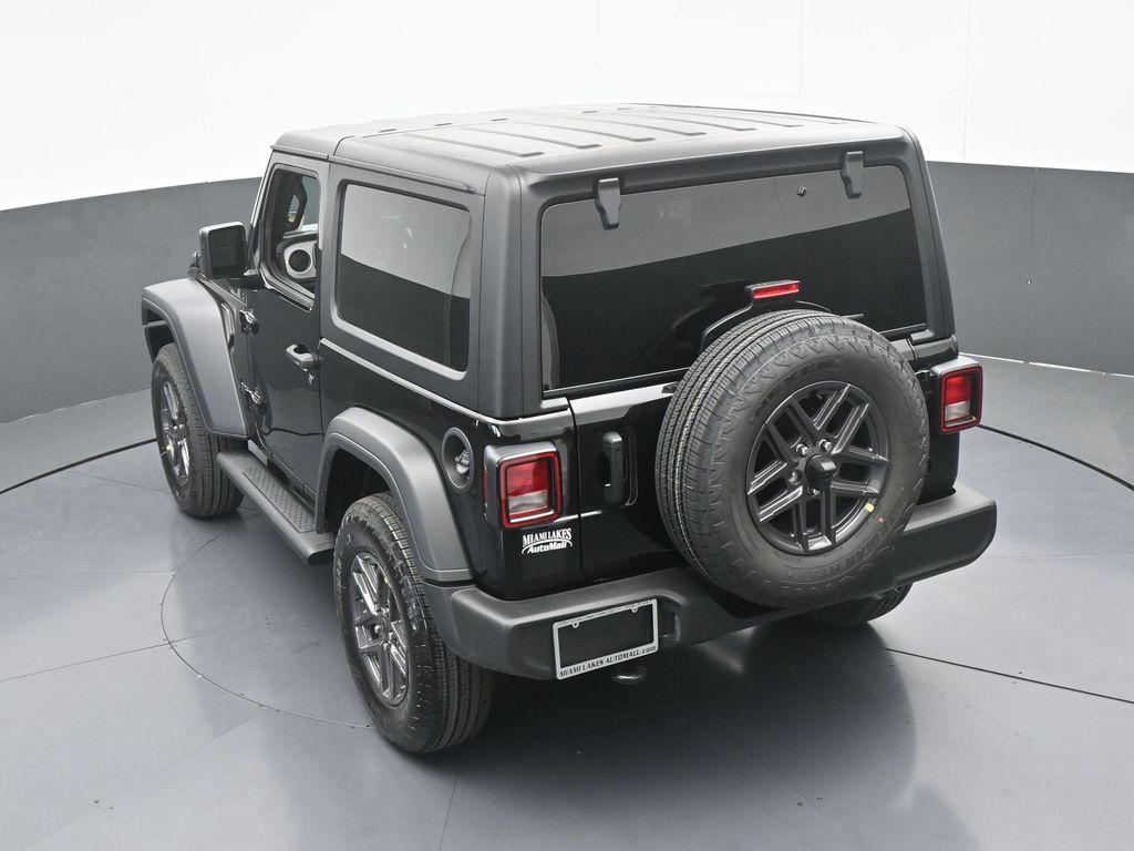 New 2026 black clearcoat Jeep Sport image 40