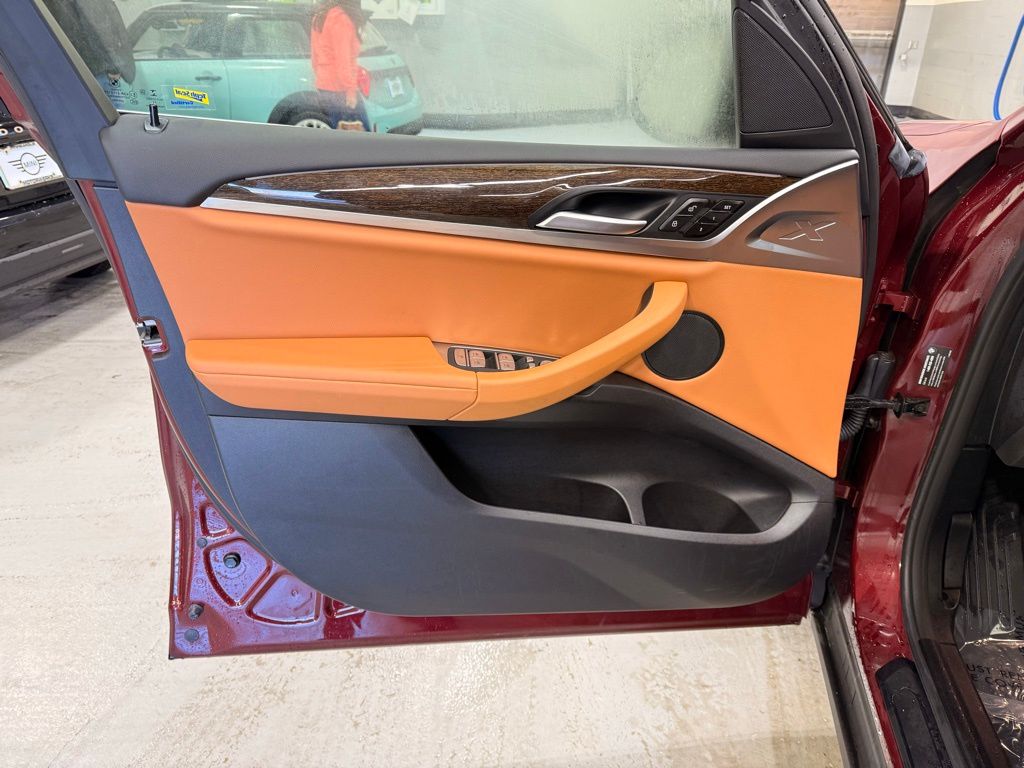 Thumbnail: 2022 BMW X3 - 10