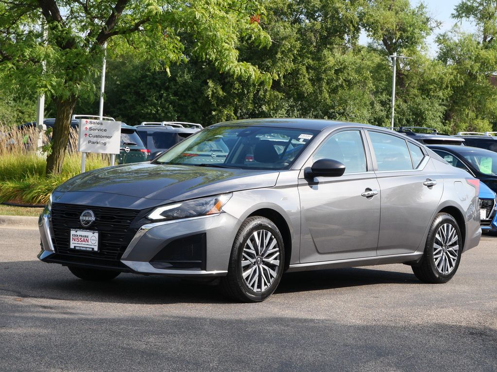 2025 Nissan Altima 2.5 SV AWD